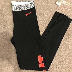 Nike dri- fit leggings